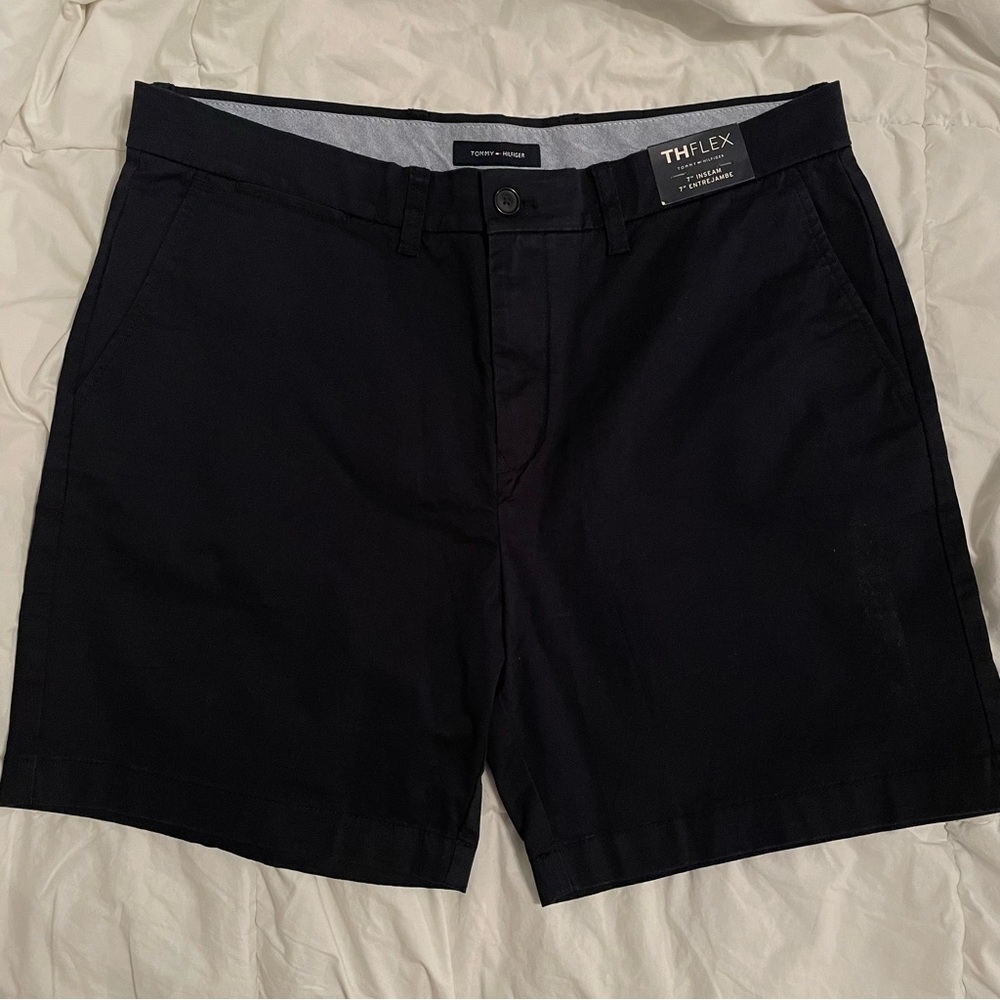 NWT Tommy Hilfiger Size 35 Shorts